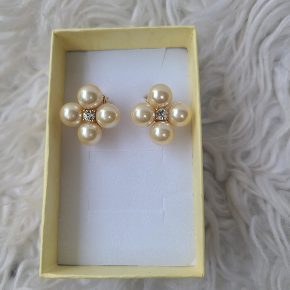 Swarovski Clip-on Earings Faux Pearl - Picture 7 of 7